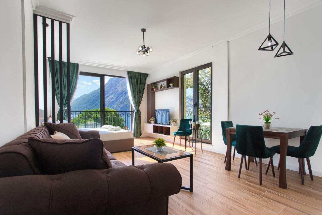 Magical View Apartment โกตอร์ ภายนอก รูปภาพ